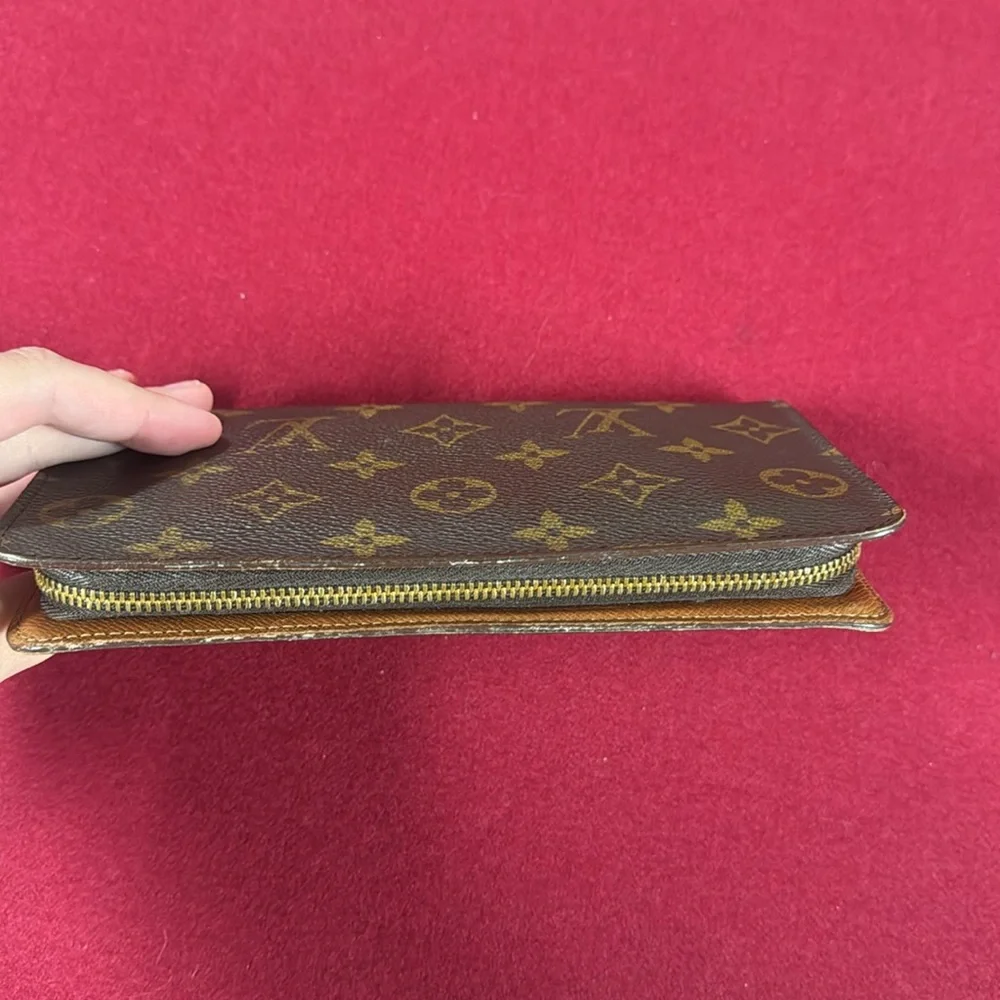 Louis Vuitton Wallet
